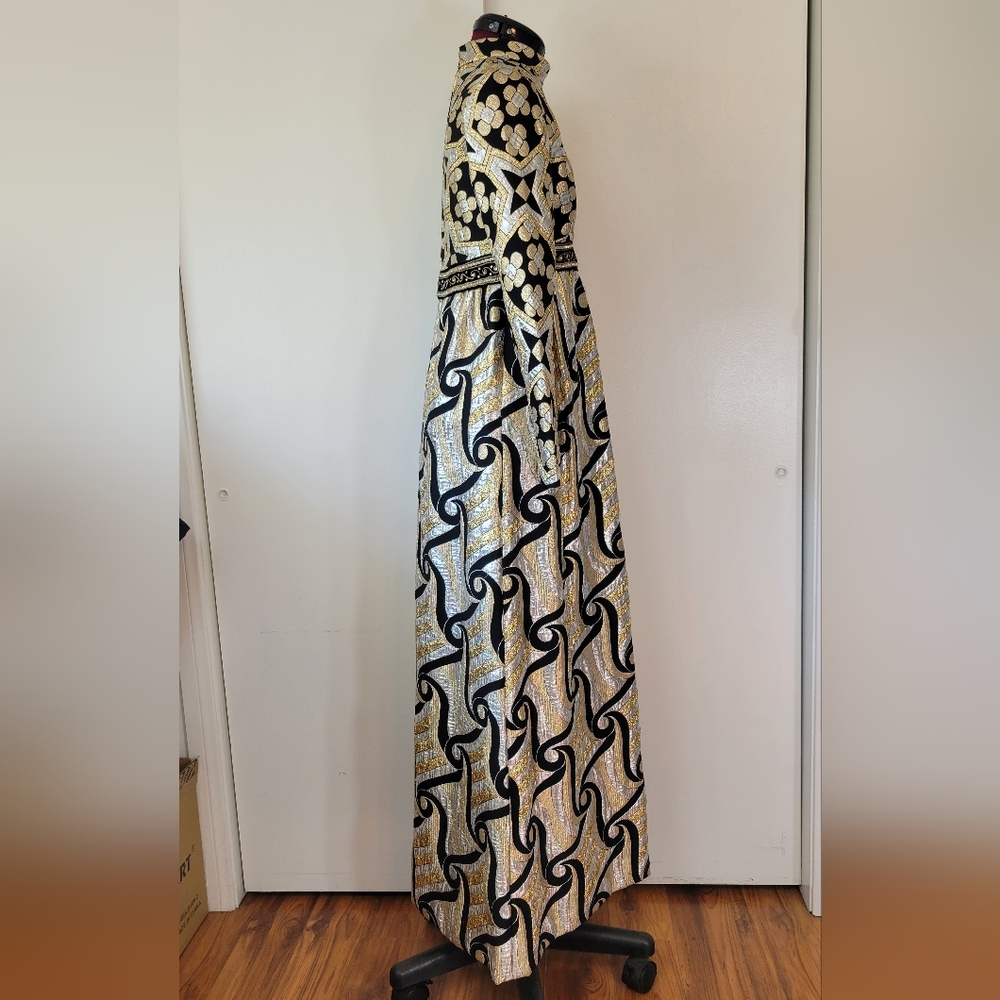 VTG 60's Sandra Sage brocade dress - Picture 16 of 17